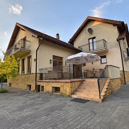 Hotel Radzewice Exteriér fotografie