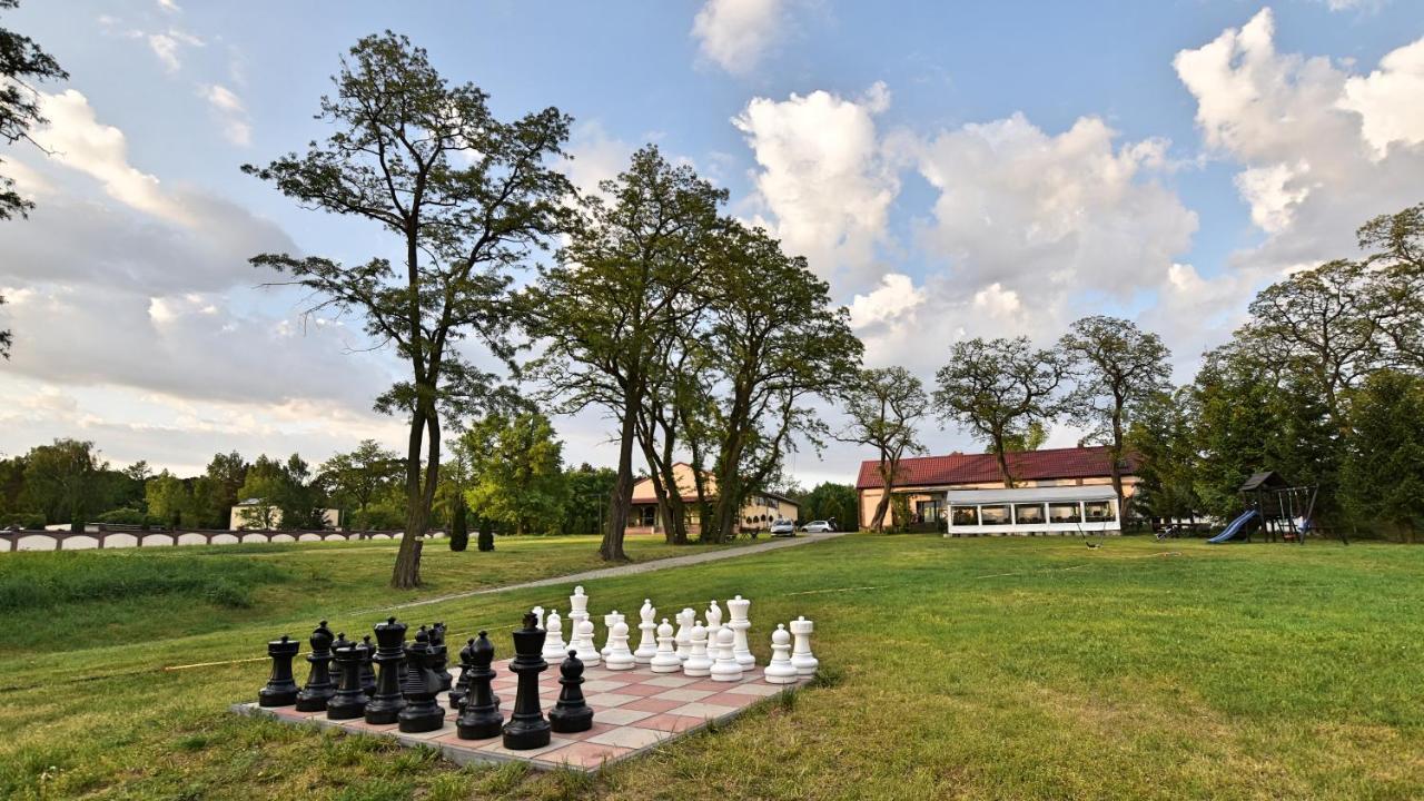 Hotel Radzewice Exteriér fotografie